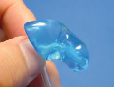 �C�����[���h�i���^�j