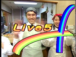 Livve5 �I�[�v�j���O